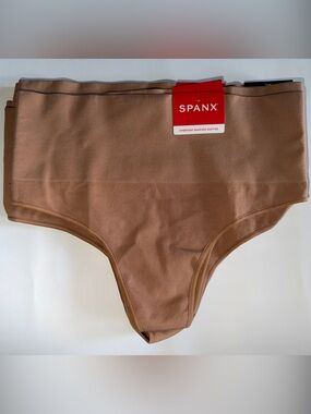 SPANX Seamless Panties in Nude